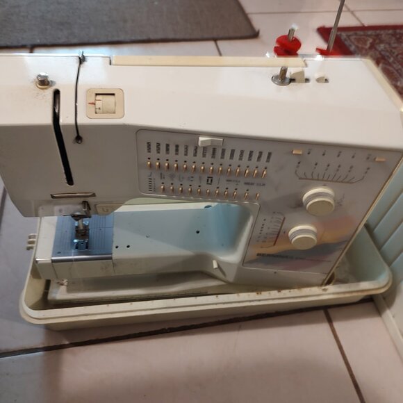 Bernina Sewing Machine - Picture 3 of 3